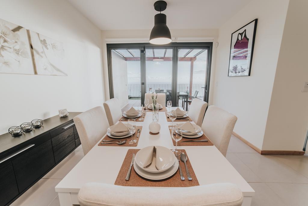 Ocean View Villa ฟุงชาล ภายนอก รูปภาพ