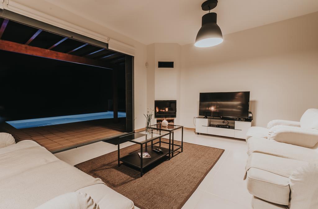 Ocean View Villa ฟุงชาล ภายนอก รูปภาพ