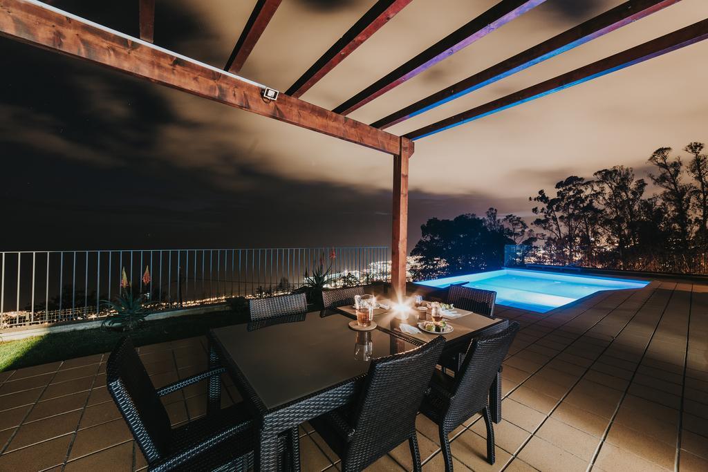 Ocean View Villa ฟุงชาล ภายนอก รูปภาพ